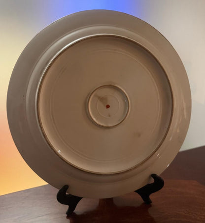 Prato Decorativo Porcelana Japonesa - Cena de Figuras em Paisagem