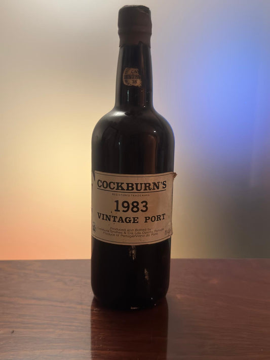 Vinho do Porto Vintage Cockburn's 1983 - Garrafa de Colecionador