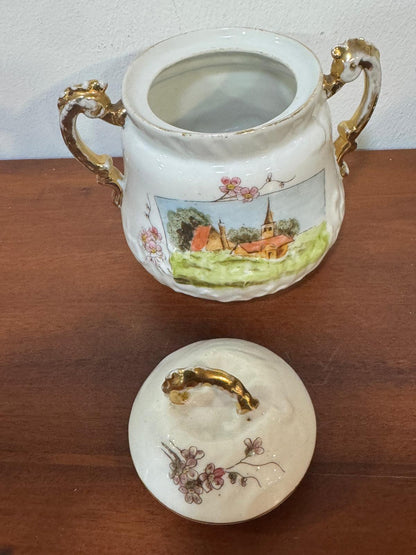 Açucareiro Vista Alegre Antigo com Tampa - Cena Pastoral e Asas Douradas