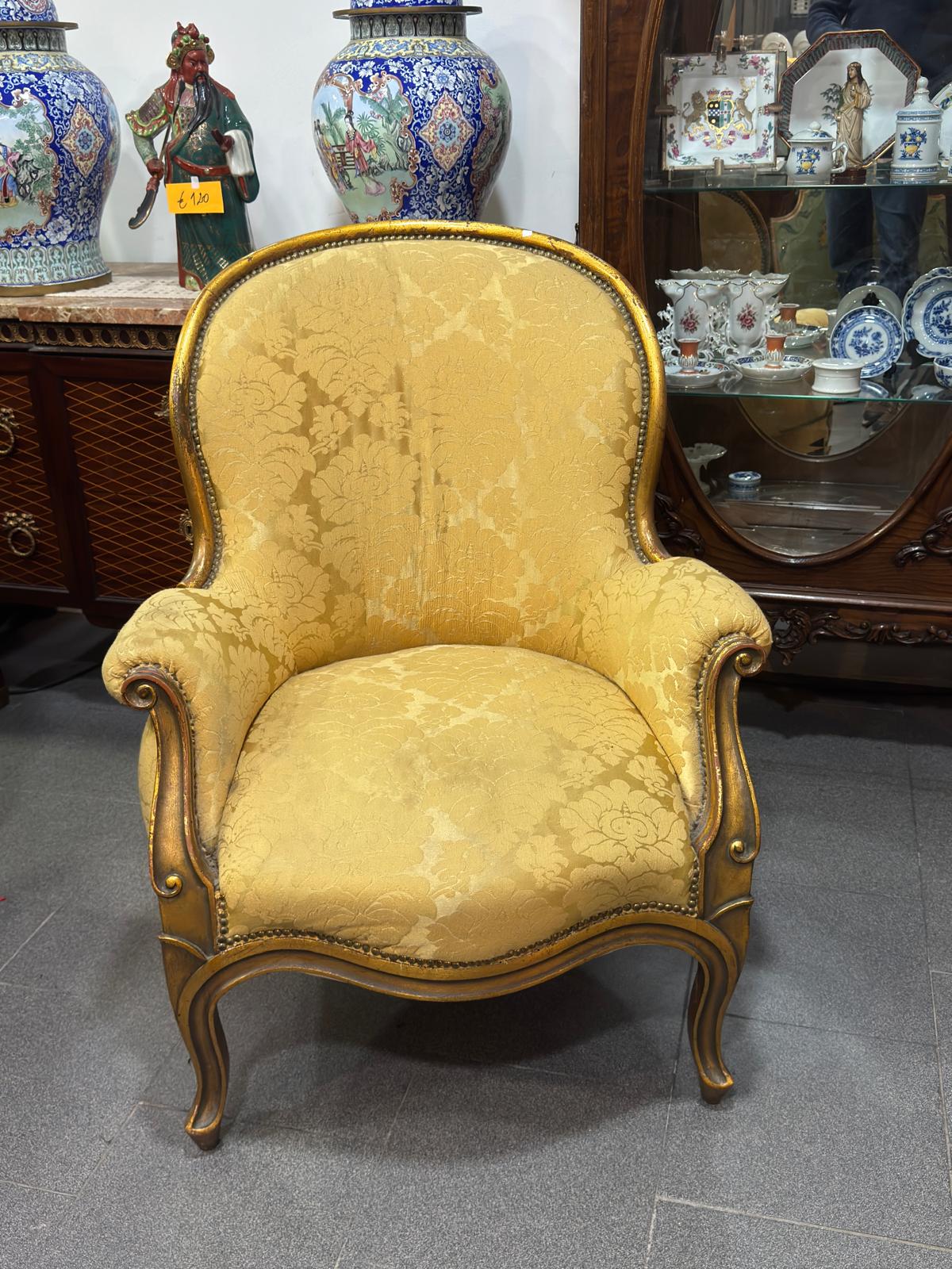 Cadeira Estilo Luís XV com Estofado Dourado Damasco