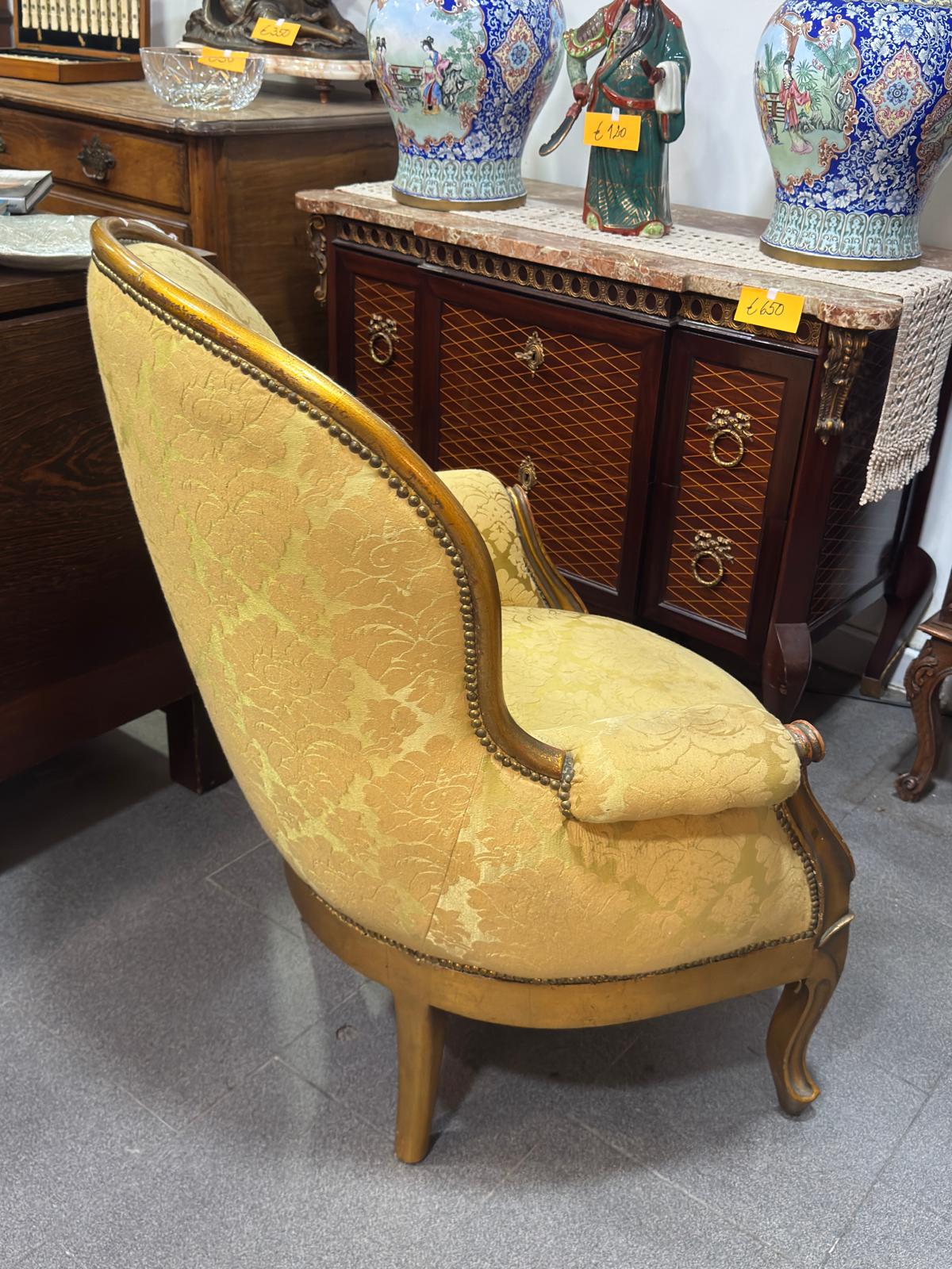 Cadeira Estilo Luís XV com Estofado Dourado Damasco