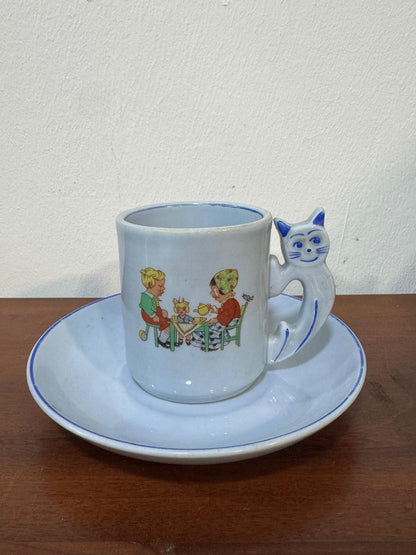 Chávena Infantil Vista Alegre com Pega de Gato - Porcelana Portuguesa Vintage