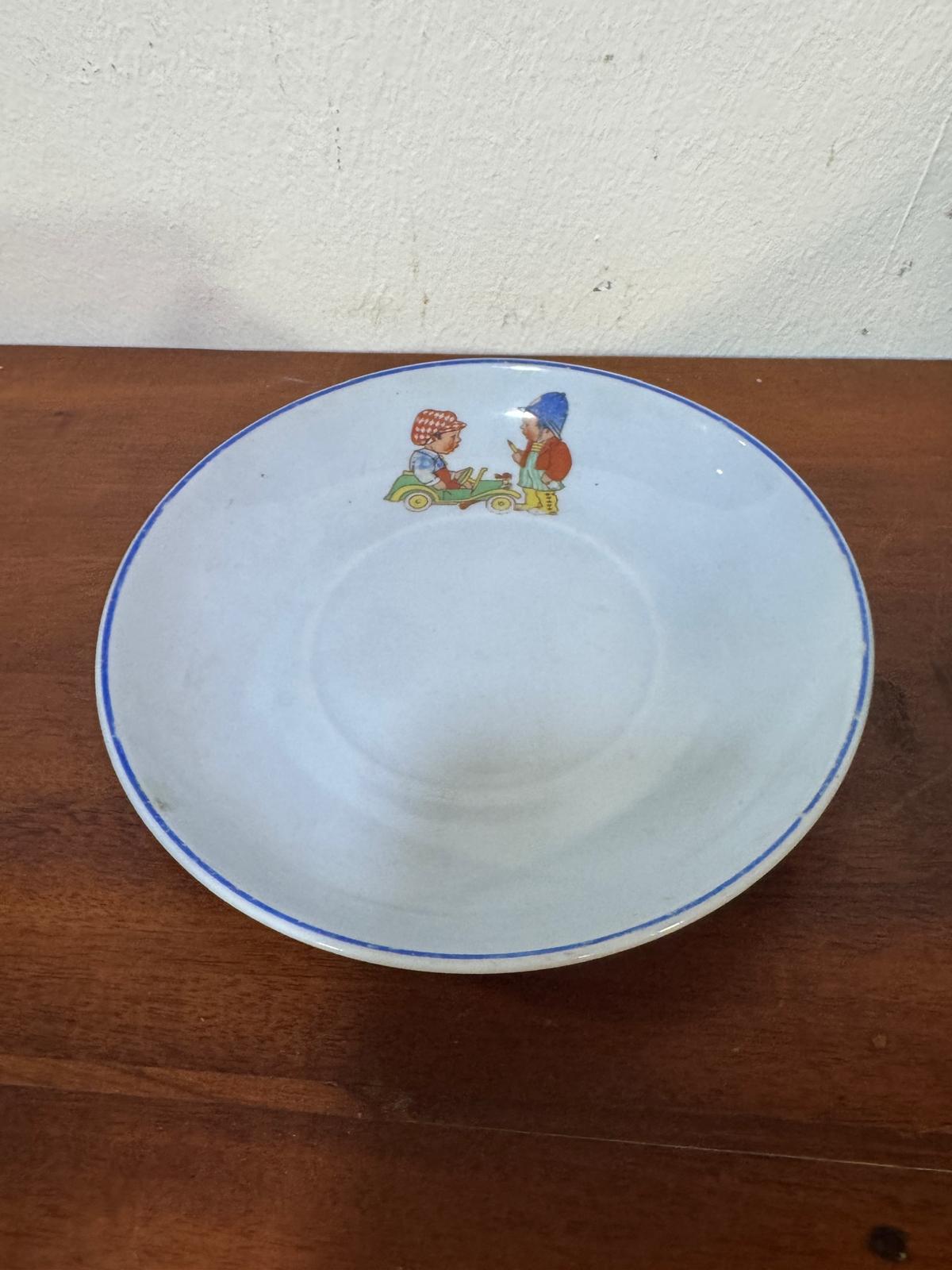 Chávena Infantil Vista Alegre com Pega de Gato - Porcelana Portuguesa Vintage