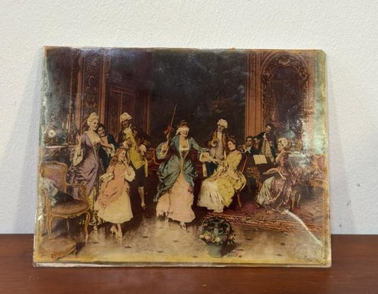 Placa Decorativa em Vidro – Cena de Salão Século XVIII | Acabamento Iridescente