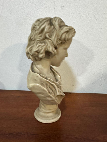 Busto Decorativo de Jovem Rapaz – Resina Bege | Escultura Clássica