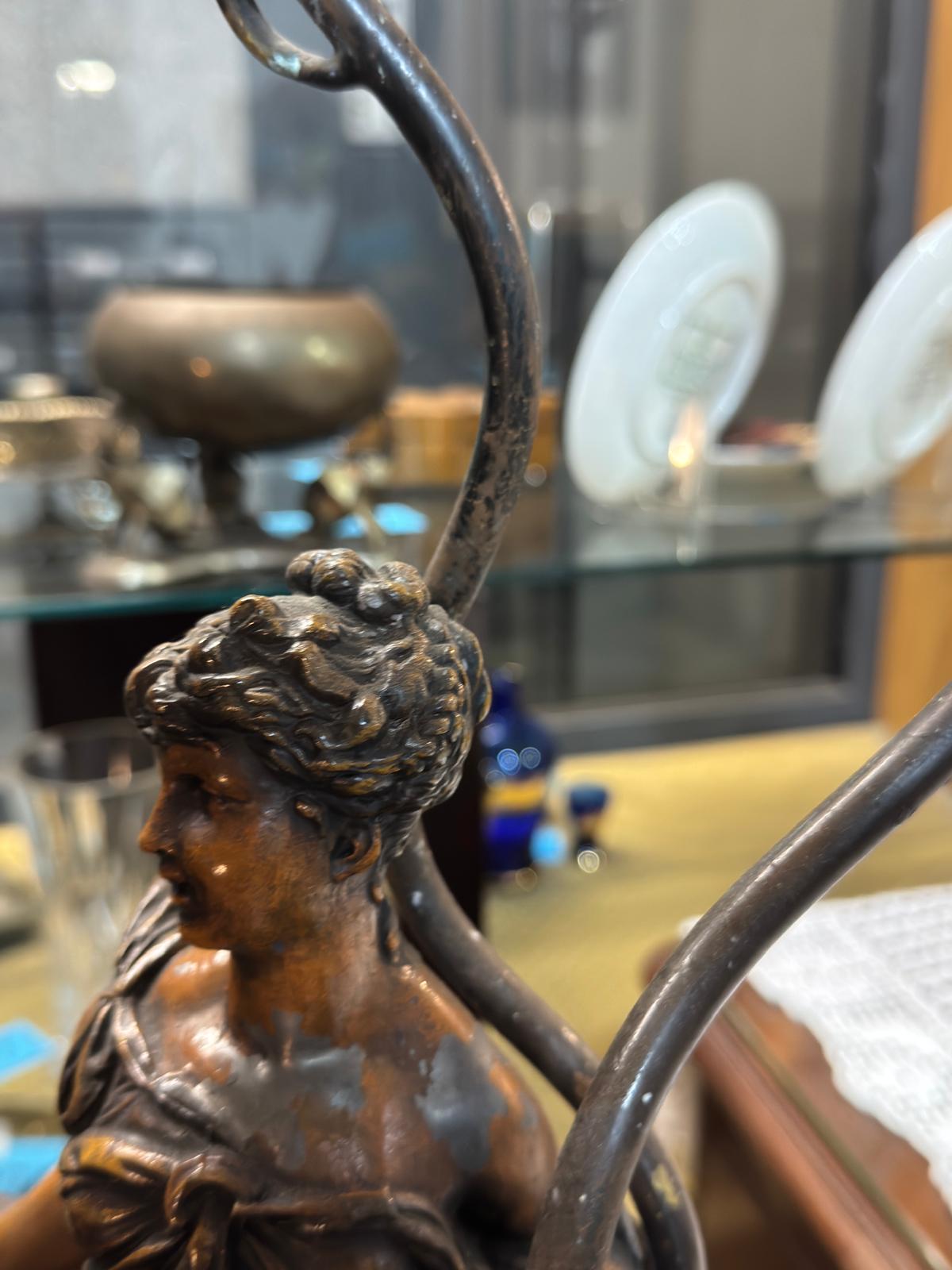 Candeeiro de Mesa Antigo em ferro