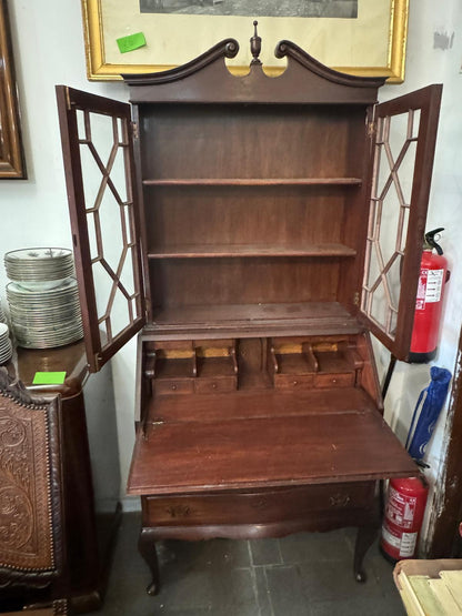 Secretária-Biblioteca Estilo Chippendale em Mogno com Abas e Vitrine