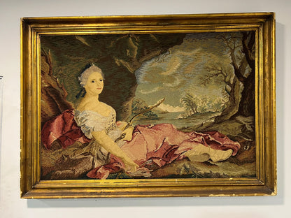 Quadro com Tapeçaria Antiga Retrato de Dama / Figura Mitológica em Moldura Dourada