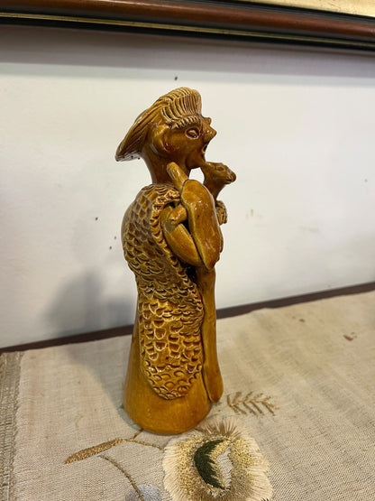 Escultura em Barro Vidrado “São João / Pastor com Cordeiro” por Júlia Ramalho (Figurado de Barcelos)