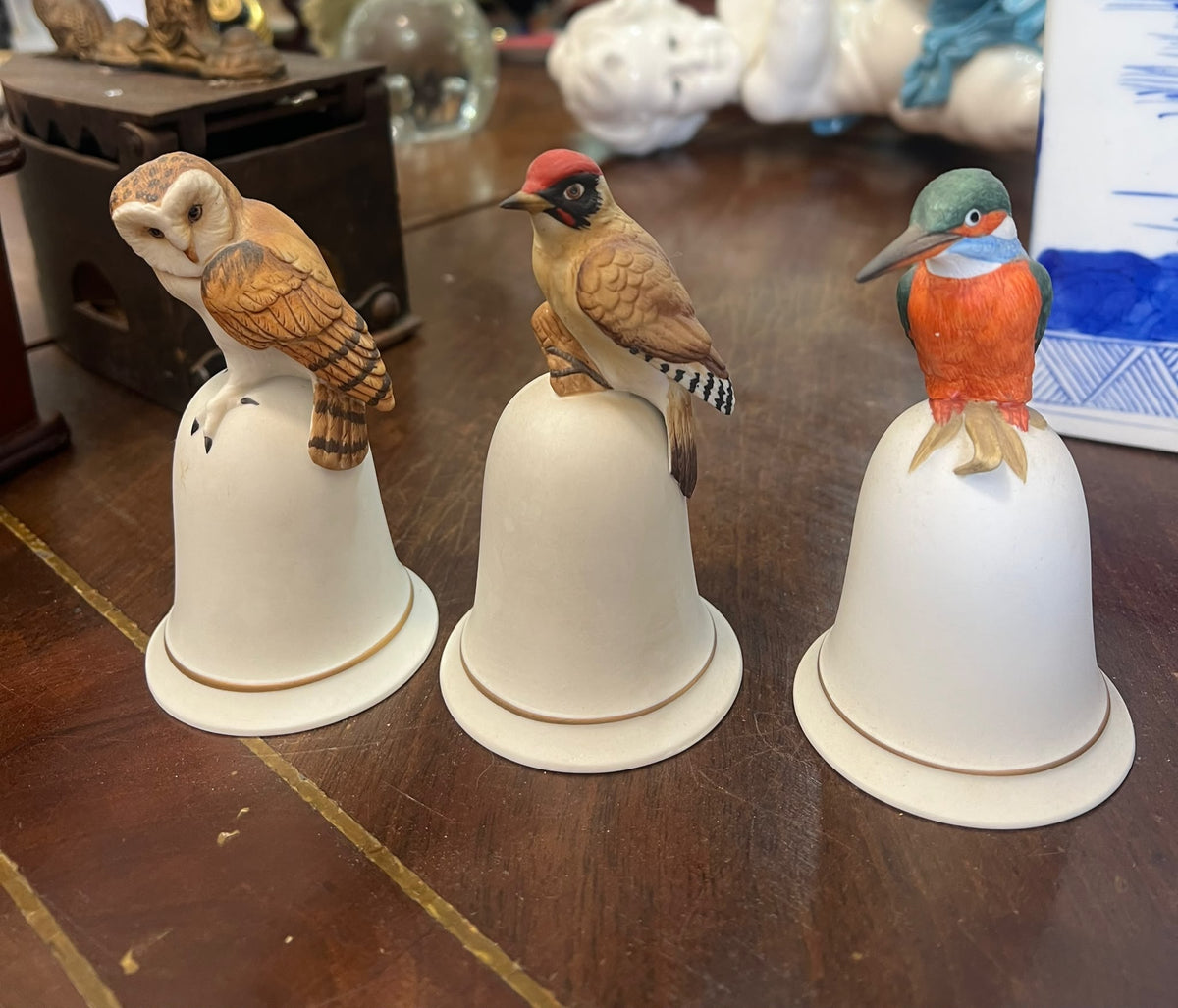Sino Decorativo de Coleção em Porcelana Pintado à Mão com Aves (Vários Modelos)