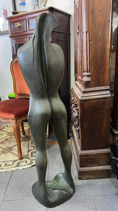 Escultura Artística de Grande Formato em Bronze Maciço "Nu Feminino Estilizado"