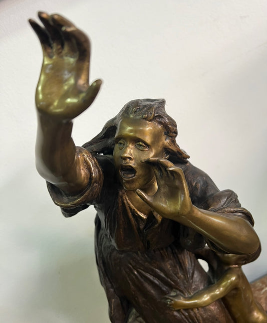Escultura Mestra em Bronze "A Dor" com Assinatura de António Teixeira Lopes