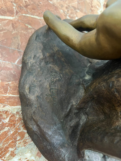 Escultura Mestra em Bronze "A Dor" com Assinatura de António Teixeira Lopes