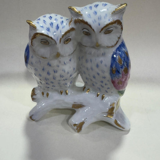 Pair of decorative Vista Alegre owl figurines in hand-painted porcelain.