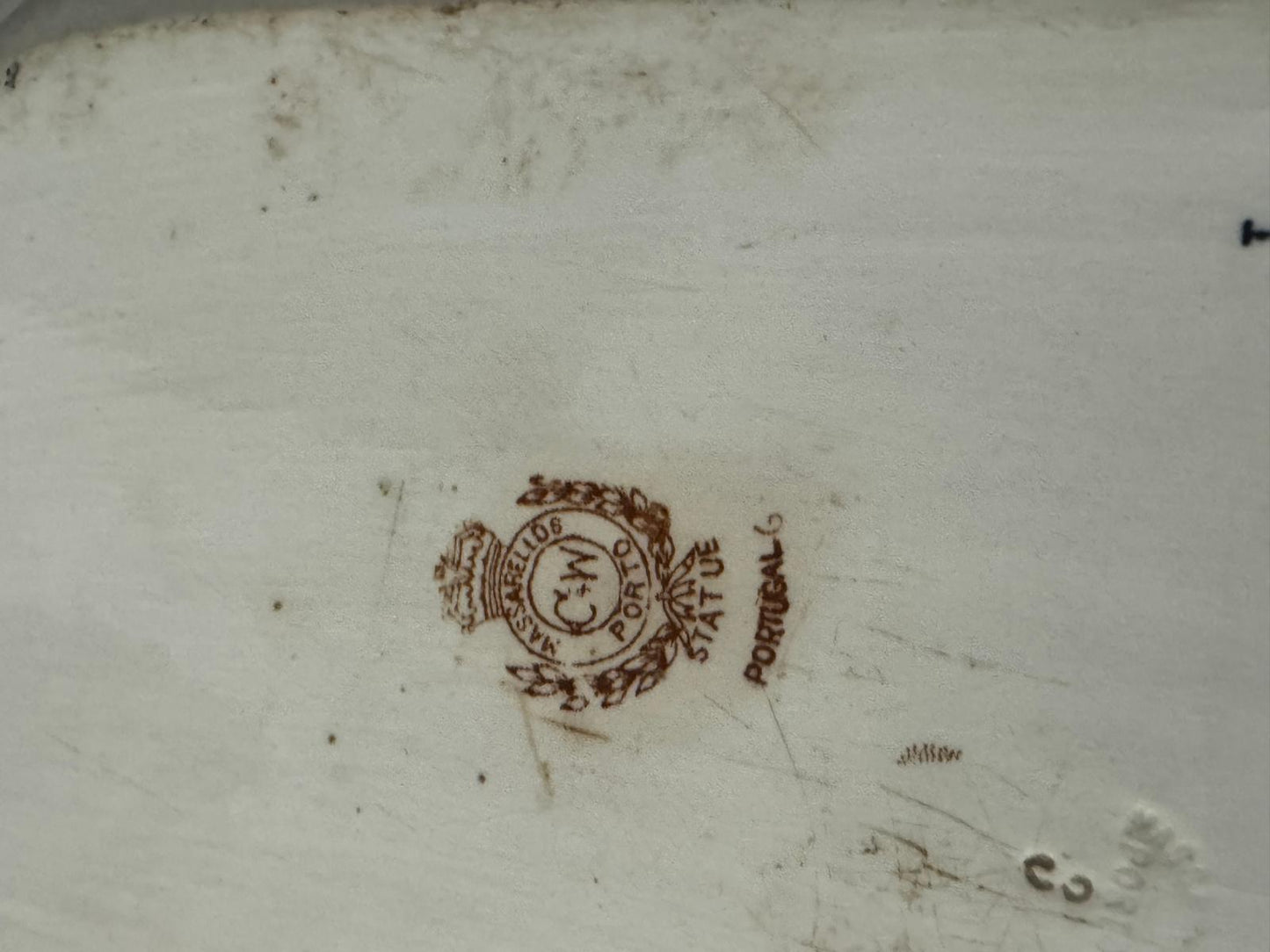 Travessa Antiga Fábrica de Massarelos - Padrão Statue Castanho (C&W)