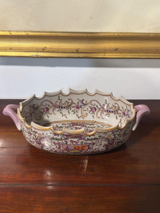 Taça de Porcelana Decorativa com Motivos Florais e Detalhes Dourados