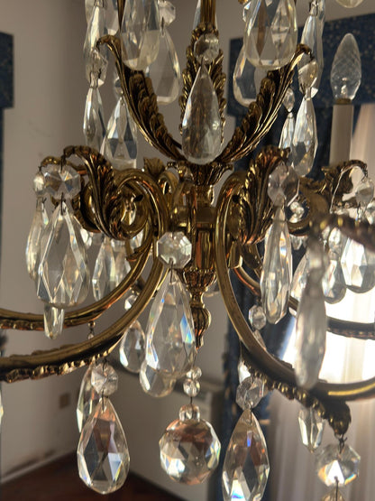 Lustre Vintage em Bronze Dourado com Pendentes de Cristal Facetado — 8 Braços