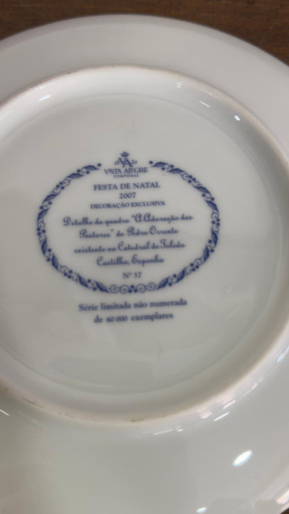 Prato de Natal em Porcelana Vista Alegre — Tema Natividade — Série Limitada 2007
