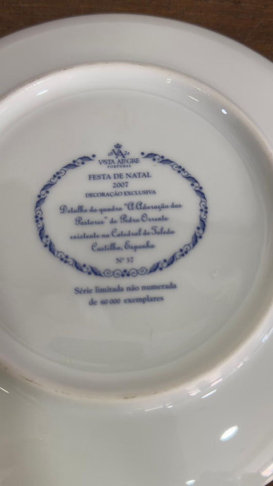 Prato de Natal em Porcelana Vista Alegre — Tema Natividade — Série Limitada 2007
