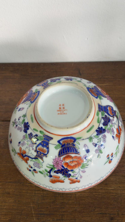 Macau Porcelain Imari Style Bowl — 20th Century