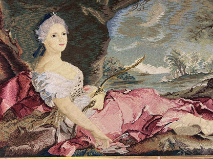 Quadro com Tapeçaria Antiga Retrato de Dama / Figura Mitológica em Moldura Dourada