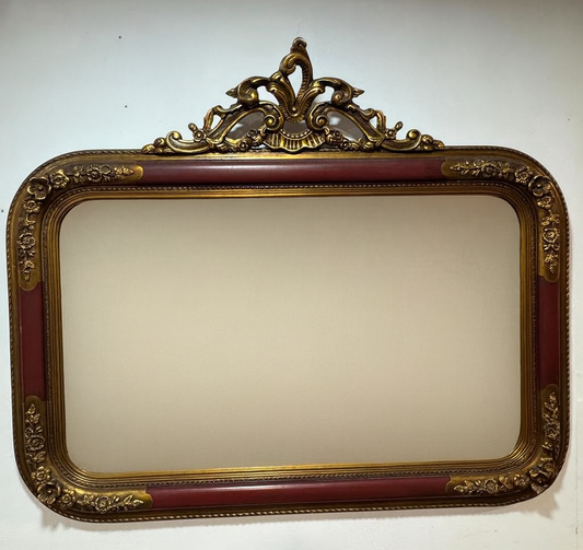 Espelho Antigo com Moldura de Talha Dourada