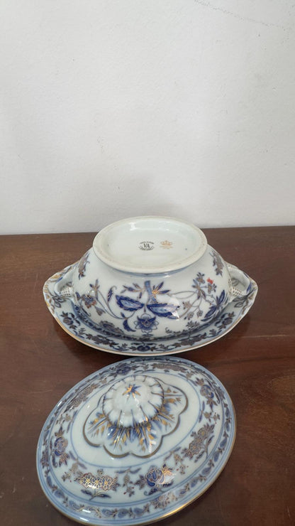 Terrina Miniatura com Tampa e Travessa em Porcelana Vista Alegre — Padrão Lombardia